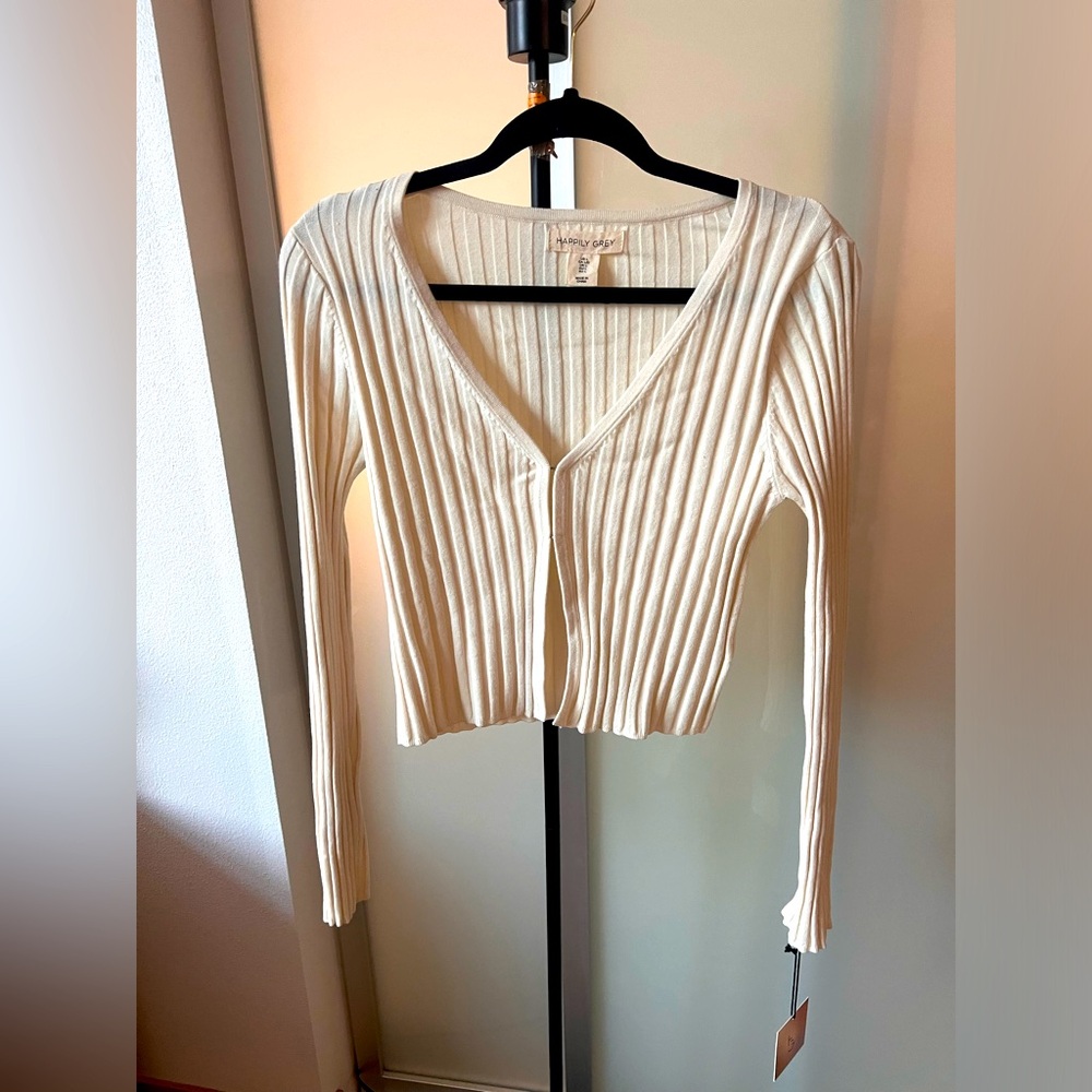 Ribbed Off-White Cropped Sweater Top